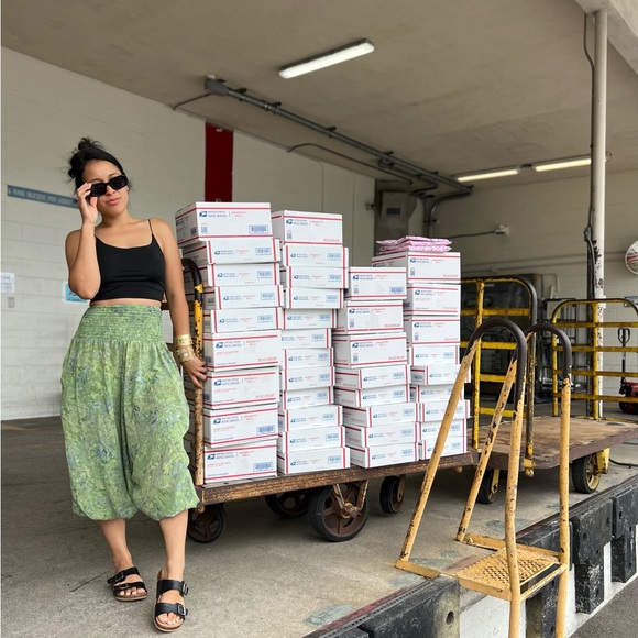 ⚡️Live Show Listing⚡️ - Picture 10 of 11